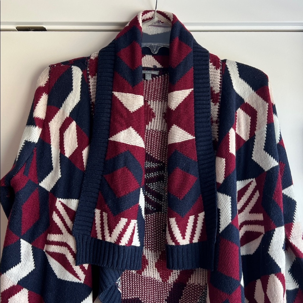 Charlotte Russe‎ Red and Navy Knit Sweater - Picture 2 of 9